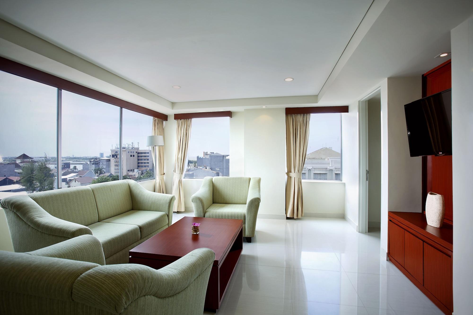 Hotel Santika Makassar Exterior photo