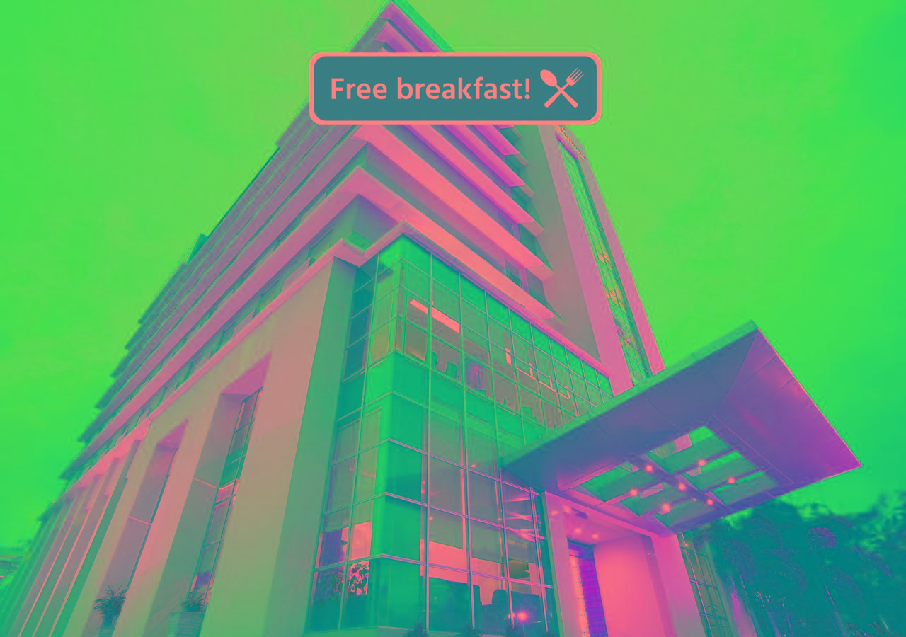 Hotel Santika Makassar Exterior photo